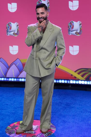 Maluma posa en la alfombra roja de los Premios Juventud 2025 celebrados en Panamá.