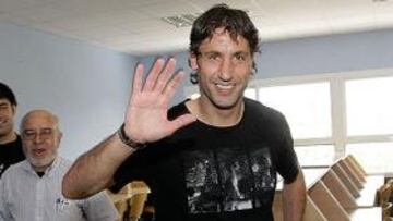 El Espanyol ficha a Capdevila: "Espero estar a la altura"