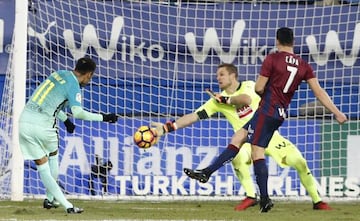 Neymar scored against Eibar to make it 4-0.