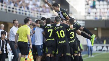 El Cartagena celebra su clasificaci&oacute;n para la final por el ascenso a Segunda.
 