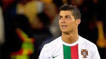 "Cristiano es muy mediático para ser capitán", dice el ex internacional luso Petit