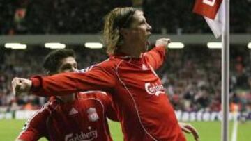 <b>DOBLETE.</b> Fernando Torres se erigió en el protagonista de la victoria frente al Chelsea al marcar los dos goles de la victoria de los reds.
