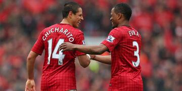 Chicharito y Evra coincidieron durante su etapa con el Manchester United y sus breves periplos en West Ham.