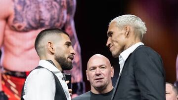 Ilia Topuria y Charles Oliveira, cara a cara.