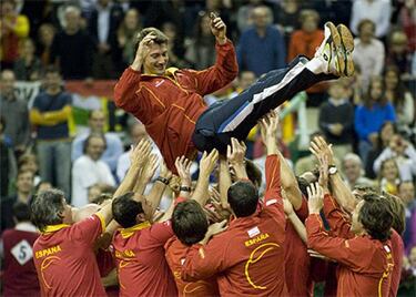 Costa convoca a Ferrero, Ferrer, Robredo y Granollers