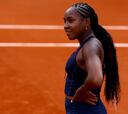 Coco Gauff, abanderada de Estados Unidos junto a LeBron James