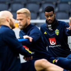 Suecia amenaza el primer puesto del grupo de España