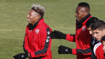 Dos ex del Valladolid: Mojica y Manucho.