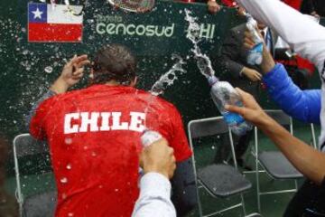 La celebración de Nicolás Massú tras ganar el dobles.