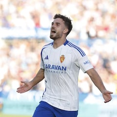 Soberón los marca a pares