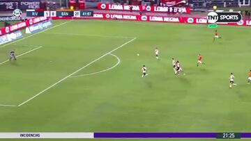 ¡Osvaldo casi lo logra! Jugada increíble en su regreso y roza el gol