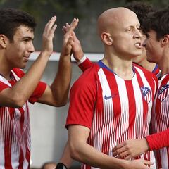 Un Atlético brillante certifica su avance a octavos como líder