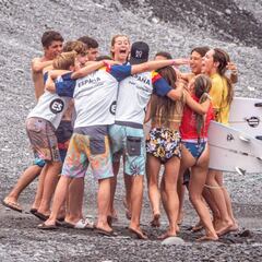 Lucía Machado, subcampeona del mundo junior de surf