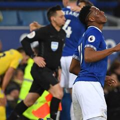 Yerry Mina sería el referente de la defensa de Everton en la 19/20