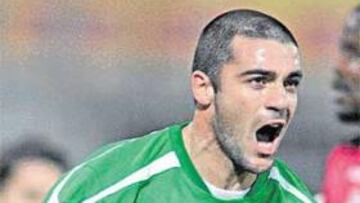 <b>PIM PAM PUM. </b>Pandiani hizo el primer gol, que le coloca en la historia españolista.