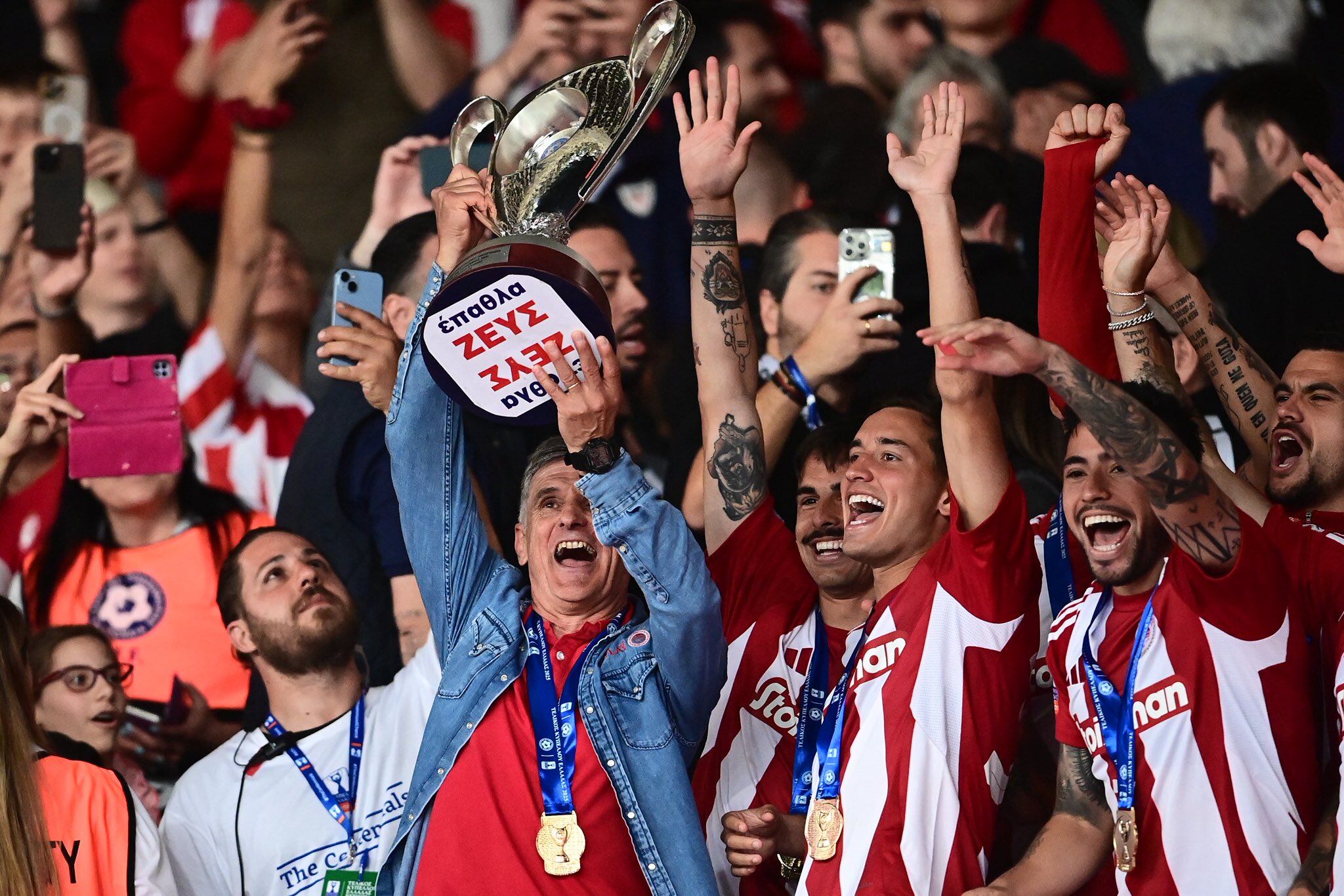 ¡Histórico doblete de Mendilibar!