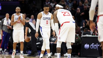 Los Clippers, en dinámica ascendente antes de la llegada de Westbrook, llevan cinco derrotas en cinco partidos con el base y ven peligrar los playoffs.