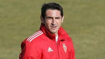 <b>OBSESIONADO POR EL GOL. </b>Manolo Jiménez le ha pedido a Prieto otro delantero con gol.