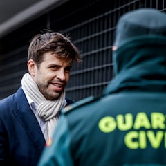 Piqué declara y se emociona ante la jueza