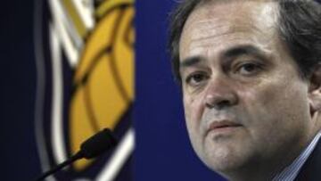 El presidente de la Real Sociedad, Jokin Aperribai, explica los pormenores sobre la Junta General de Accionistas.