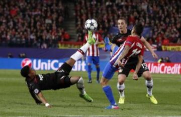 Atlético-Leverkusen en imágenes