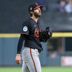 Ramón Urías rompe el juego perfecto de Brandon Young