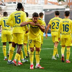 Un brindis por Llaneza