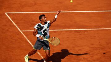 Khachanov y Auger-Aliassime, eliminados en primera ronda