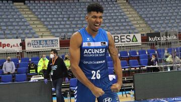 Jaime Echenique llega a la NBA después de su grave lesión