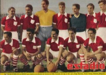 El 9 de diciembre de 1955 se funda Club de Deportes La Serena. En la imagen, el primer plantel profesional.