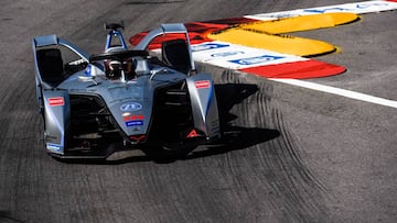 MONTE CARLO, MONACO - MAY 11: Edoardo Mortara (CHE) Venturi Formula E, Venturi VFE05 during the Monaco E-prix at Monte Carlo on May 11, 2019 in Monte Carlo, Monaco. (Photo by LAT Images)