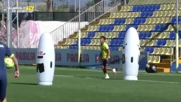 El último recurso de Kubo para hacer un golazo en la práctica