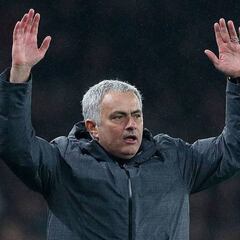Mourinho: "Pogba está frustrado con su colega Koscielny"