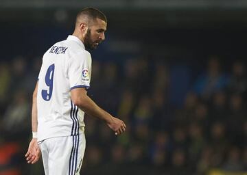 Benzema looks on during Real Madrid's clash at Villarreal last weekend.