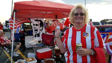 Mcneeley es una fanática estadounidense del Atleti que gracias a su trabajo pude ver ir a la capital española cada que su equipo juega como local.