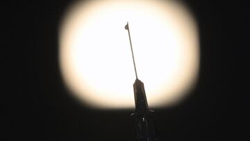 View of a syringe with a dose of the Russian Sputnik V vaccine against COVID-19, at a vaccination center at the Tecnopolis park in Villa Martelli, Buenos Aires province, Argentina, on April 15, 2021. (Photo by JUAN MABROMATA / AFP)