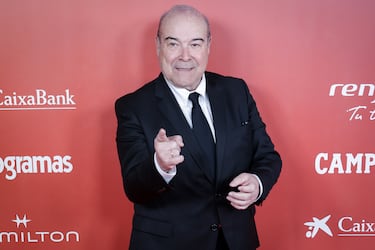 En 2015, Antonio Resines fue diagnosticado de cáncer de colón. Durante el programa de Bertín Osborne dijo: "Me salvé de milagro".