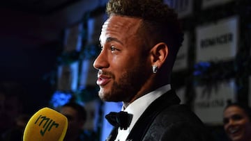 Neymar: "Me quedo en París"