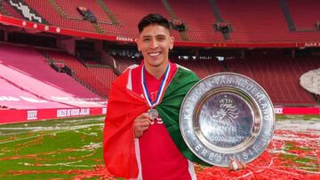 Edson Álvarez gesteja con el título de la Eredivisie