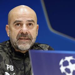 Bosz: “Simeone y yo somos opuestos, pero le admiro mucho”