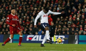 Victor Wanyama lets fly | Liverpool vs Tottenham Hotspur - Anfield.