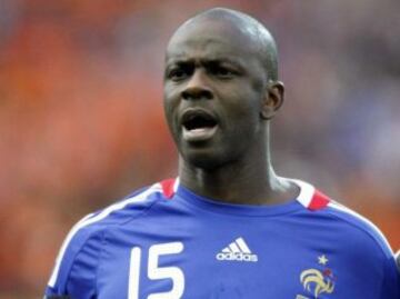 Liliam Thuram: Francia era el actual campeón del mundo y fue el rival para la despedida de Iván Zamorano. Ese equipo vino con todas sus figuras, entre ella el ex defensor. 