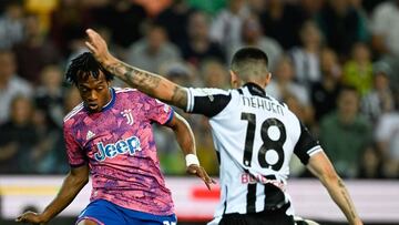 Juventus, con Cuadrado, vence a Udinese pero queda en Conference