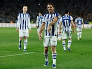 Soccer Football - Copa del Rey - Semi Final - Second Leg - Real Sociedad v Athletic Bilbao - Reale Arena, San Sebastian, Spain - March 4, 2026 Real Sociedad's Mikel Oyarzabal celebrates scoring their first goal REUTERS/Vincent West