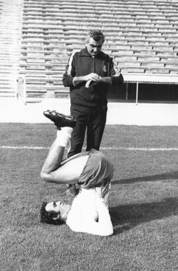 Miguel Múñoz fue el entrenador que le hizo debutar con el Real Madrid. 