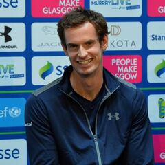 Donald Trump rechaza un premio por Twitter y Murray se burla