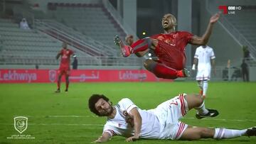 El penalti más salvaje... ¿Qué pretendía hacer el defensa?