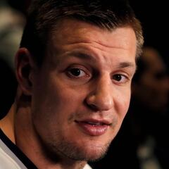 Gronkowski left the NFL ¿Would he make his way into WWE?