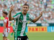 Riquelme, ante el Athletic.