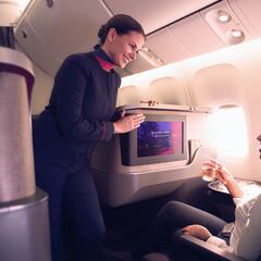 Descubre cuánto gana una azafata en Chile: sueldo, escalas y tipos de salarios